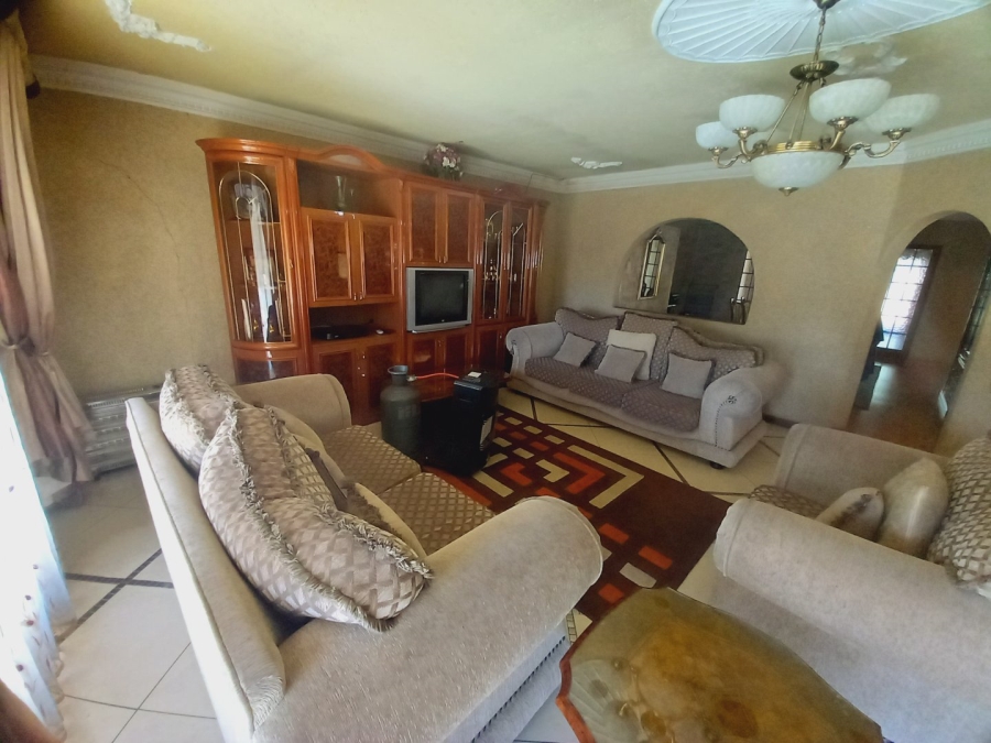 3 Bedroom Property for Sale in Vaalpark Free State